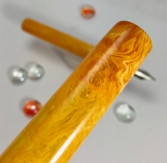 Aeterna in Yellow Amber Acrylic - Medium